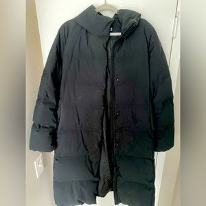 Black puffer coat